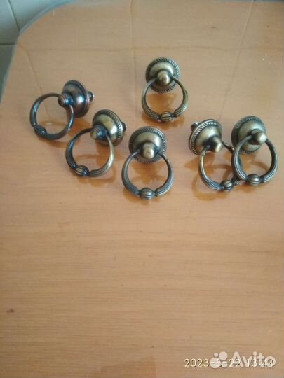 Мебельные ручки