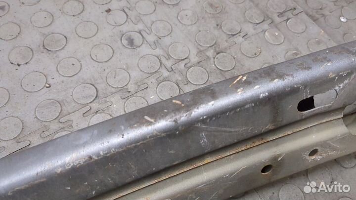 Усилитель бампера Nissan Juke, 2013