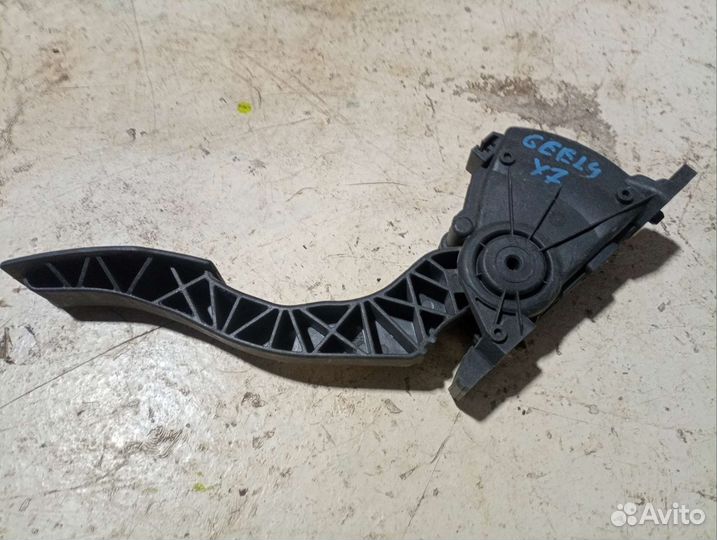 Педаль газа Geely Emgrand X7
