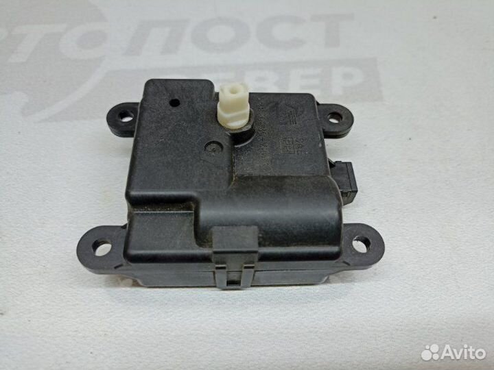 Моторчик заслонки отопителя Nissan Primera 1.6 P12
