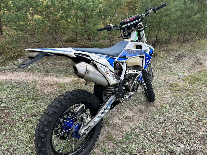 Regulmoto legend 300