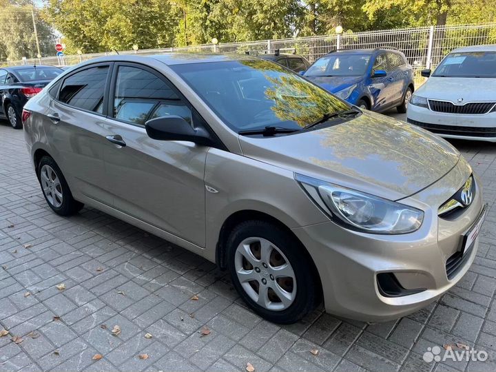 Hyundai Solaris 1.4 AT, 2011, 115 000 км