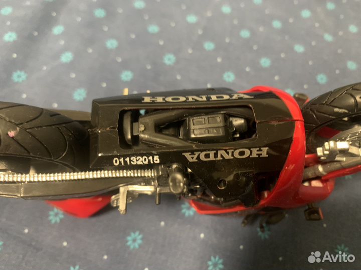 Модель мотоцикла Honda 1:12