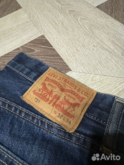Джинсы мужские levis