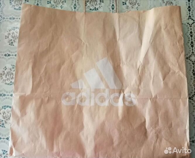 Крафт пакеты с ручками разных фирм. Цена за всё