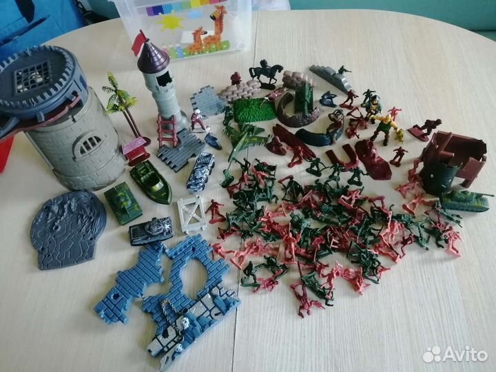 Набор солдатиков