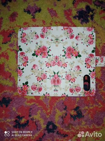 Чехол для самсунга, красный, белый