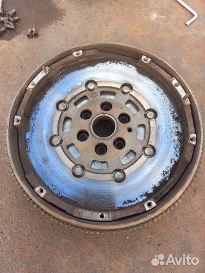 Маховик Сцепление Фольксваген Пассат Б6 2.0 FSI BV