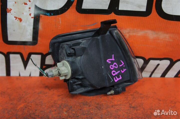 Габарит передний левый Toyota Starlet EP82 1990