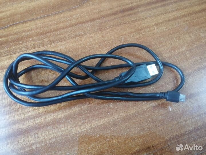 Sony PlayStation 4 slim 1tb + 7 игр