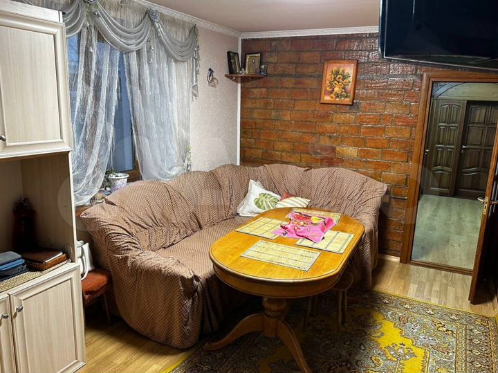 Дом 256,3 м² на участке 20,8 сот.