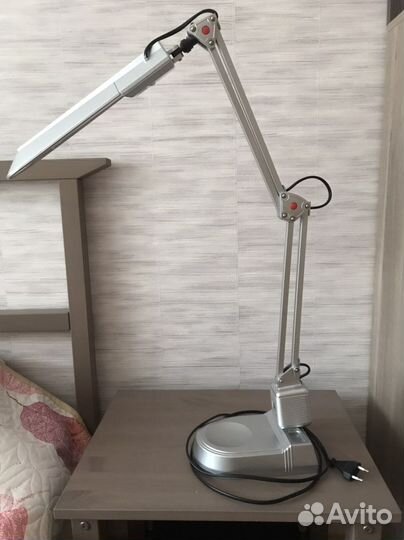 Лампа настольная