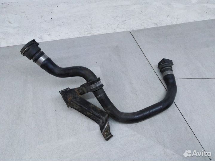 Патрубок системы охлаждения