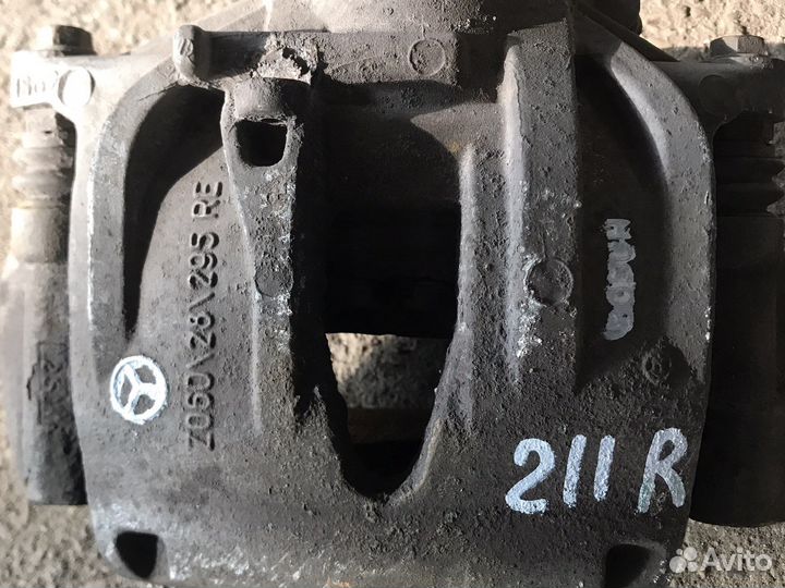 Мерседес w211 суппорт передний