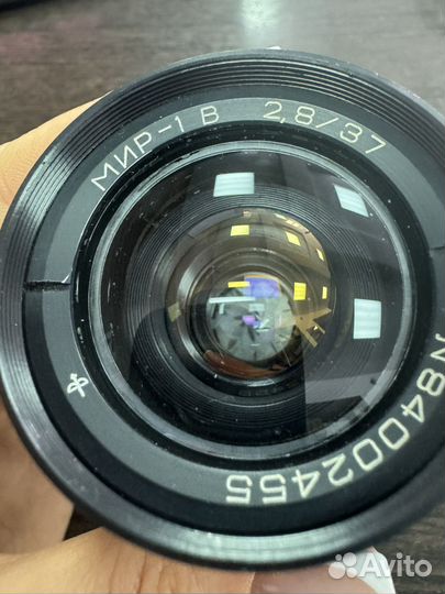 Объектив мир-1 в