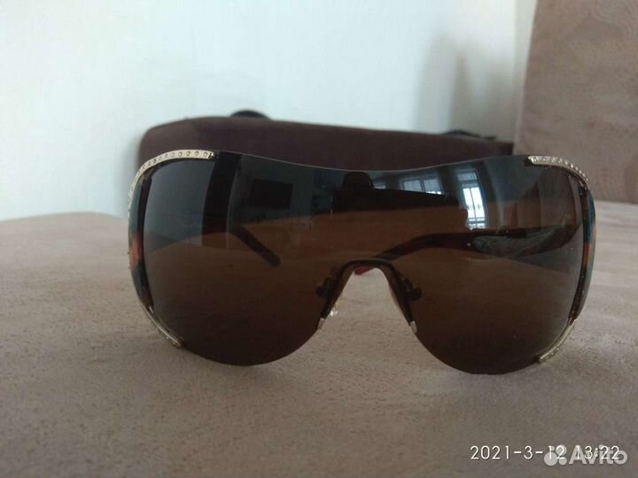 Солнцезащитные очки женские бренд