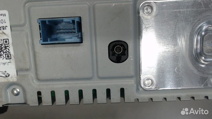 Дисплей мультимедиа Land Rover Range Rover Velar