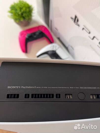 Sony playstation 5 с дисководом, 2 джойстика