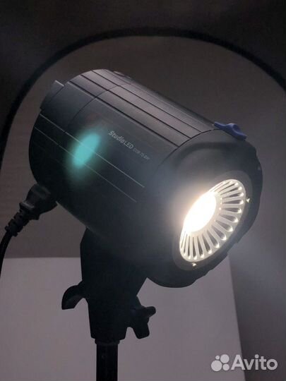 Источник постоянного света raylab