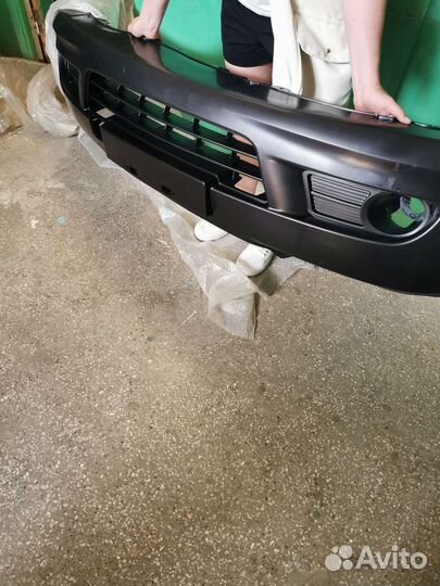 Бампер новый Nissan almera