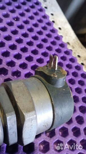 Рейка топливная (рампа) BMW X5