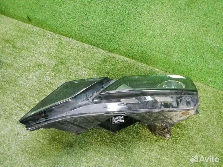 Фара левая Skoda Octavia