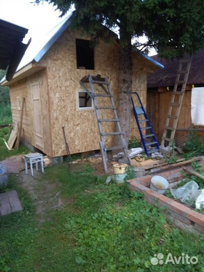 Бригада строителей ремонт кровли