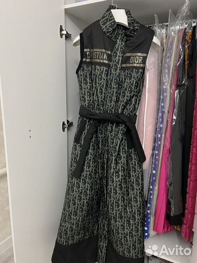 Безрукавка диор