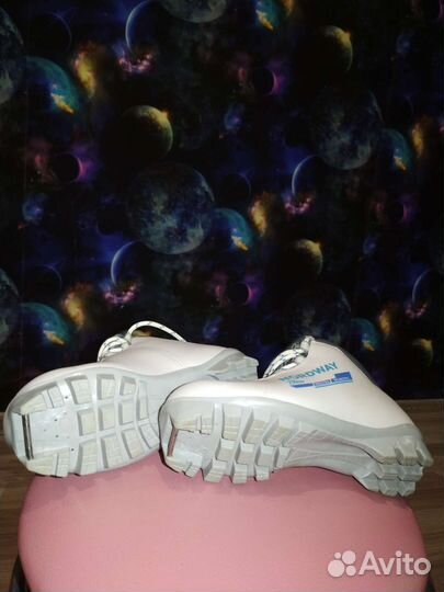 Лыжные ботинки