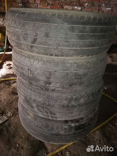 Dunlop DSX 225/60 R18