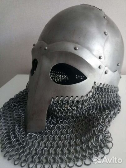 Рыцарский шлем