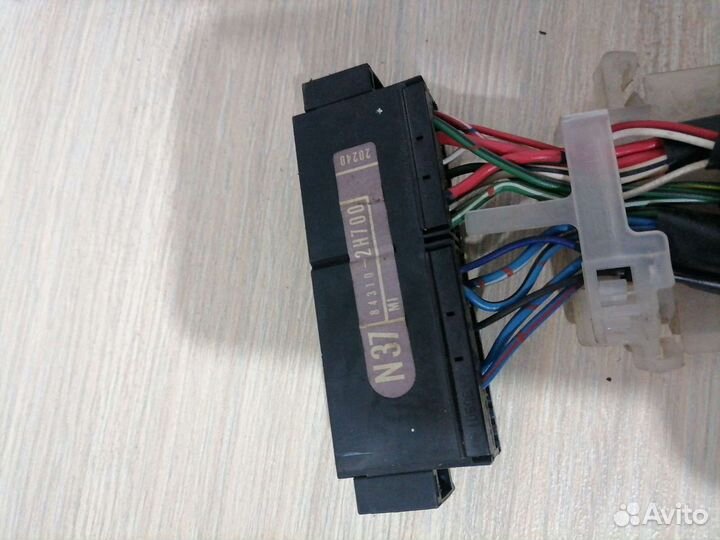 Подрулевой переключатель Toyota Carina E