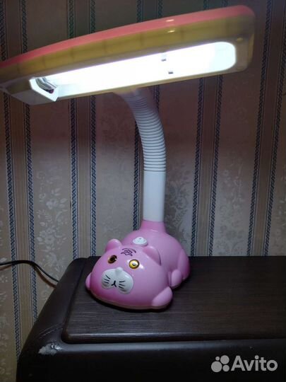 Светильник настольный новый