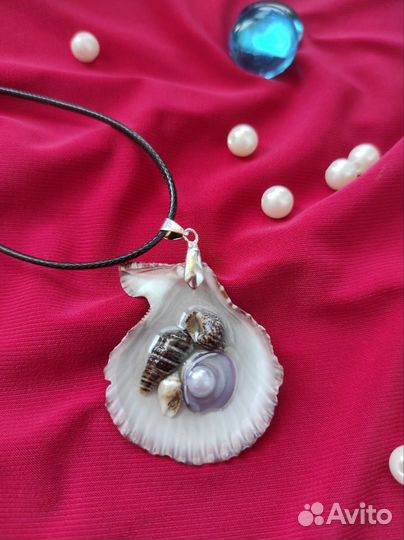 Кулон из ракушки