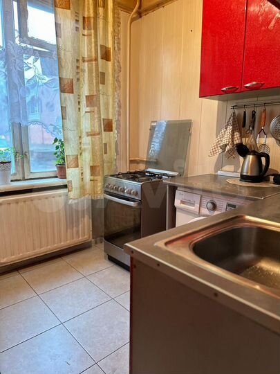 4-к. квартира, 76 м², 1/9 эт.