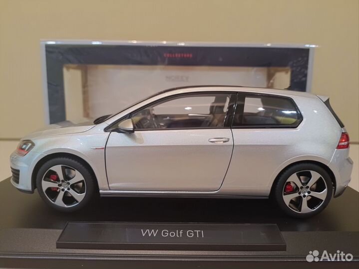 Volkswagen Golf VII GTI (12-17г) Серебро 1:18