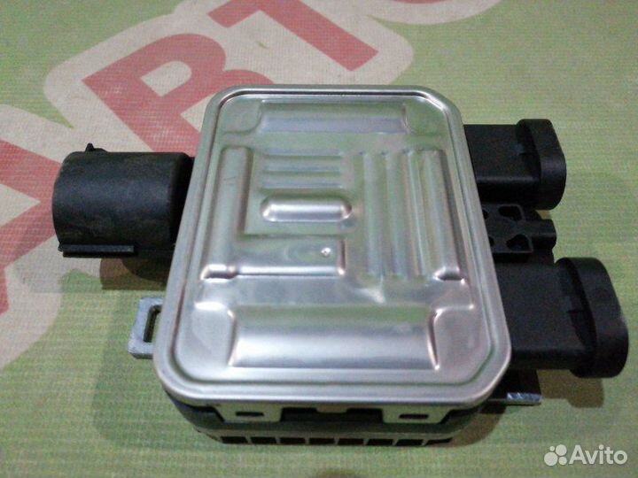 Блок управления вентилятором Ford Mondeo 4