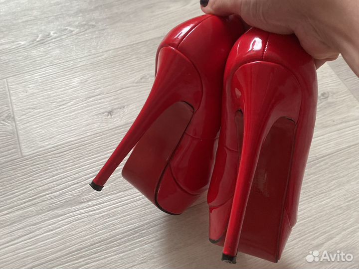 Продам туфли