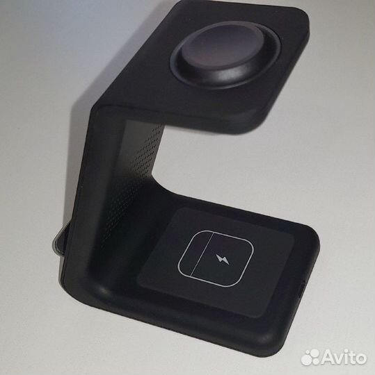 Зарядная станция для iPhone 3 в 1 QueZqa