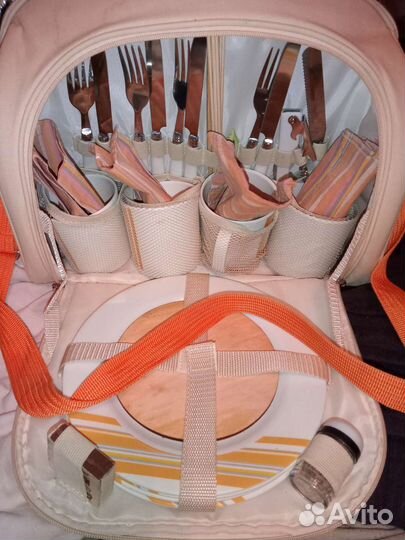 Набор для пикника с сумкой холодильником на 4 чел