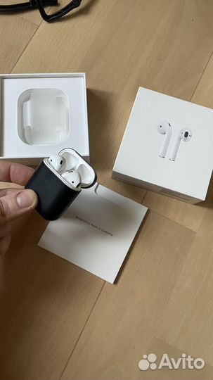 Apple AirPods 1, оригинал, б/у, 1 наушник в ремонт