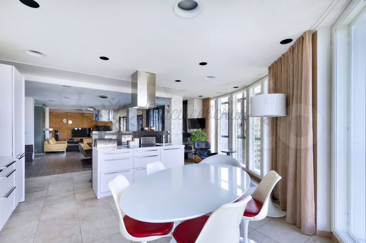 5-к. квартира, 326,5 м², 10/14 эт.