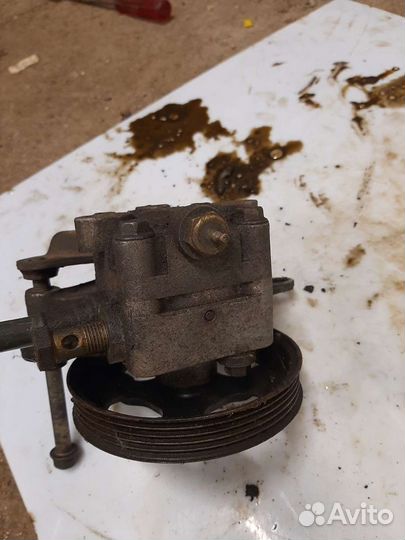 Насос гур Mazda 626 GF