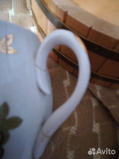 Молочник и чайник от сервиза Зеленая роза Гжель