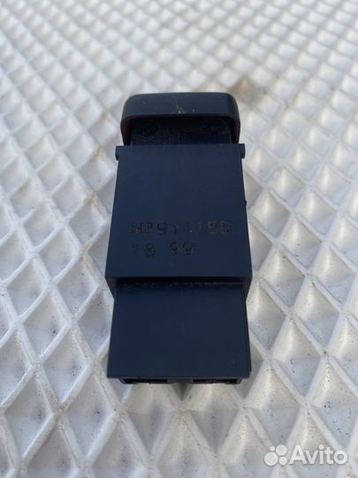 Кнопка аварийки mitsubishi carisma