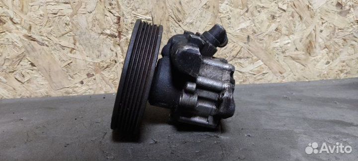 Насос гидроусилителя руля LADA Priora 1.6