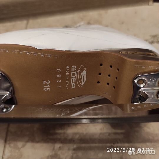 Коньки фигурные edea overture 215