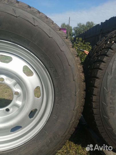 Hankook I'Pike RW11 245/70 R16 107T