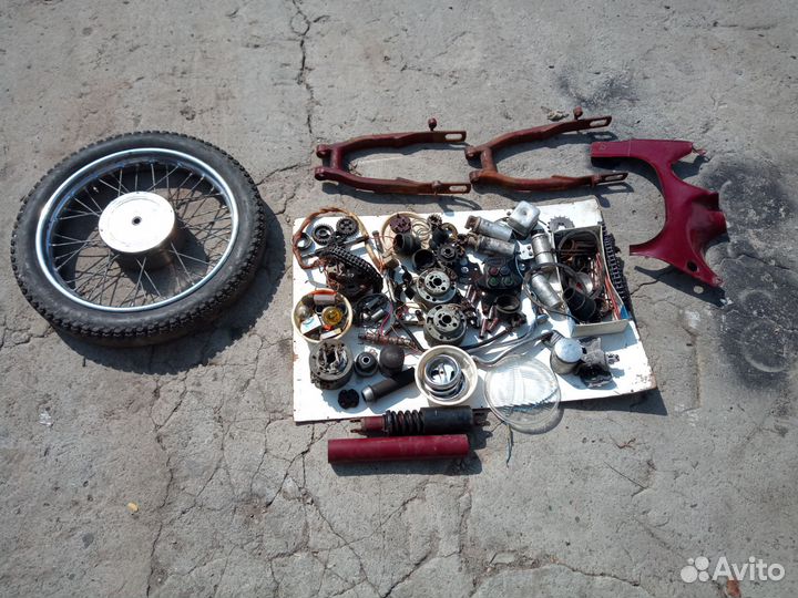 Запчасти на Ява 350/634/638/360