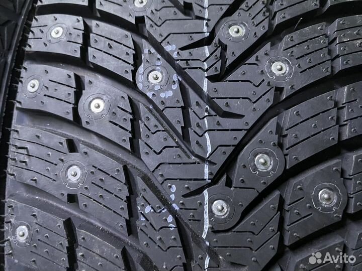 Armstrong Ski-Trac S 215/55 R18 99T